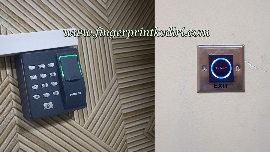 <p>Fingerprint doorlock yang kami jual saat ini akan sangat membantu anda untuk masalah keamanan seperti ruangan yang bersivat privasi, alat canggih ini memiliki banyak sekali manfaat kegunaannya sangat multi fungsi dan jika anda memiliki alat ini untuk keamanan kantor anda yang dimana anda menggunakan kunci sidik jari saja tidak perlu kunci fisik.</p>